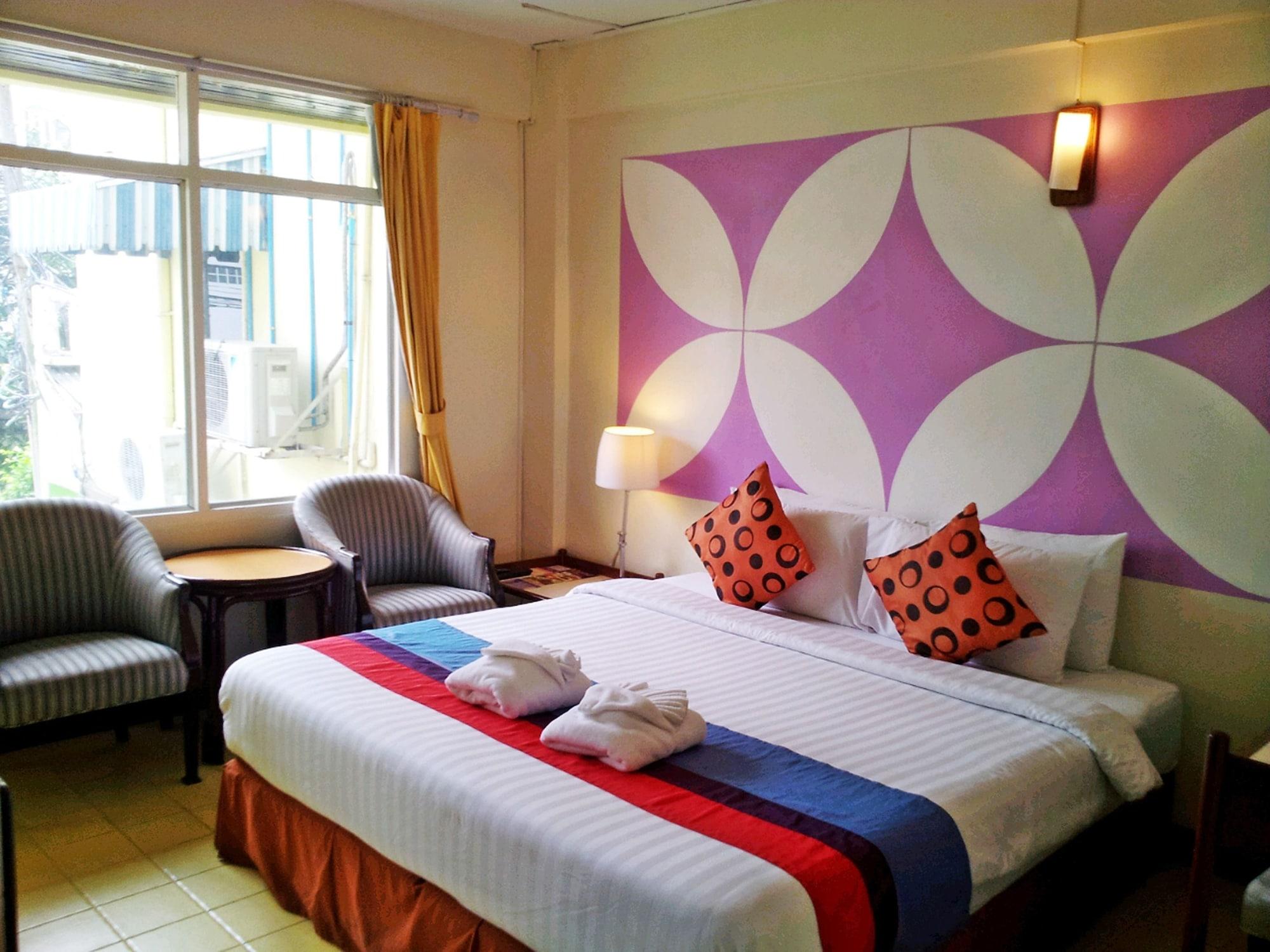 Sawasdee Sukhumvit Inn Bangkok Exterior photo