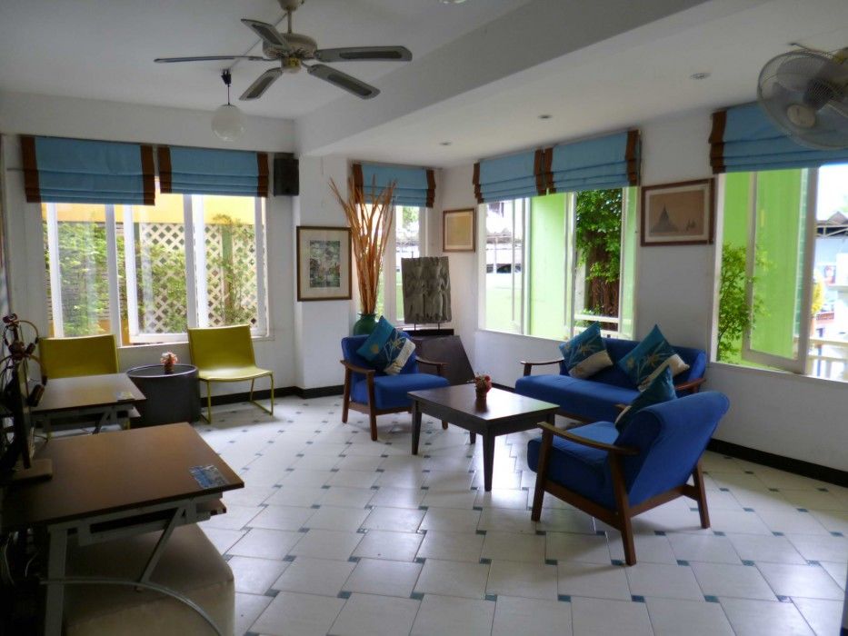 Sawasdee Sukhumvit Inn Bangkok Exterior photo